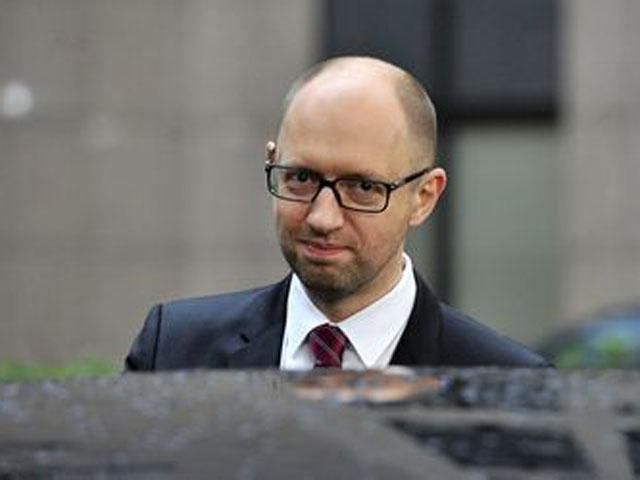 Яценюк прогнозирует Украине экономический рост через 2 года Яценюк прогнозирует Украине экономический рост через 2 года