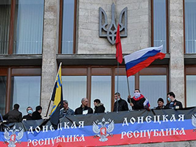 Донецькі сепаратисти просять Путіна ввести війська і готують “коктейлі Молотова”