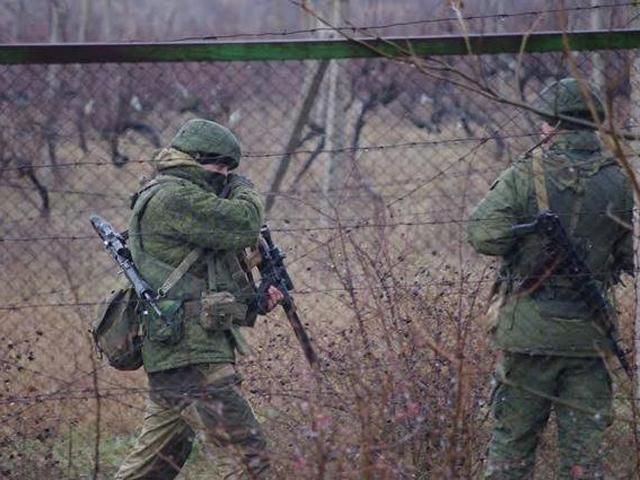 НАТО повідомляє про 40 тис російських військових біля кордонів України