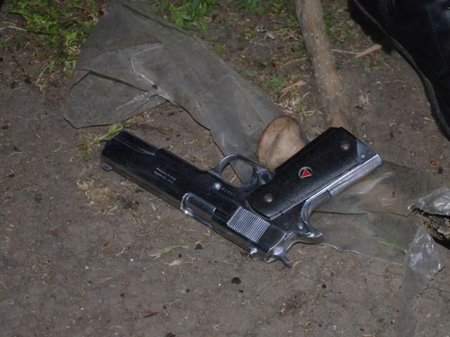 В палатках сепаратистов в Николаеве нашли оружие (Фото)