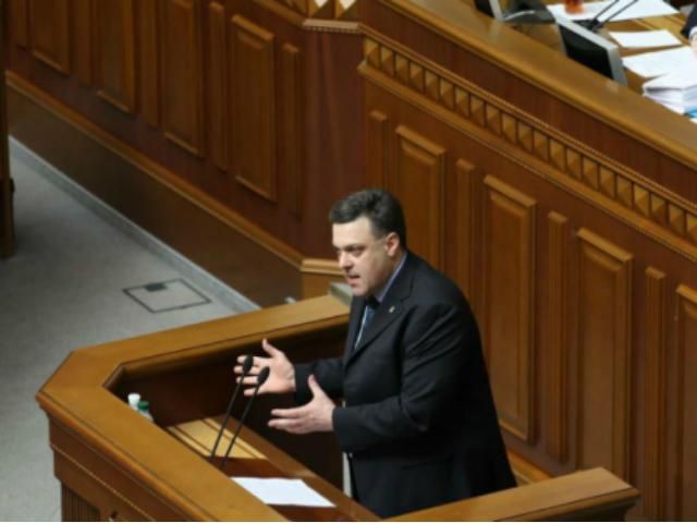 Власти ведут себя слишком мягко с сепаратистами, - Тягнибок Власти ведут себя слишком мягко с сепаратистами, - Тягнибок