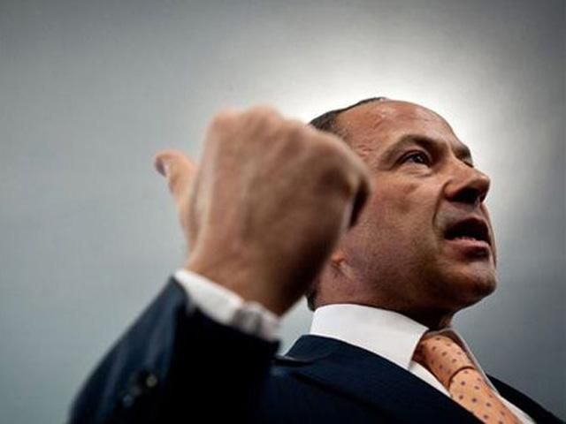 Тигипко "переманил" часть регионалов на свою сторону Тигипко "переманил" часть регионалов на свою сторону