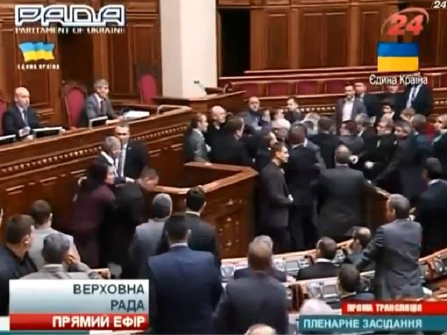 Турчинов обіцяє, що в Раді більше не буде бійок Турчинов обіцяє, що в Раді більше не буде бійок