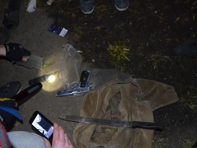 В Николаеве сепаратисты были вооружены пистолетами, ножами, битами и металлическими прутьями
