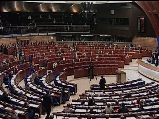 Сьогодні сесія ПАРЄ розгляне українське питання Сьогодні сесія ПАРЄ розгляне українське питання