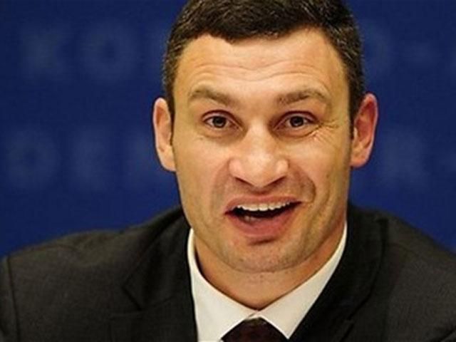 Кличко просит конкурентов снять свои кандидатуры в мэры Киева Кличко просит конкурентов снять свои кандидатуры в мэры Киева
