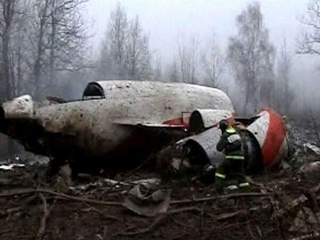 10 квітня - літак президента Польщі розбився під Смоленськом