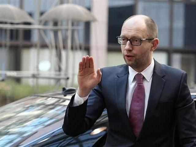 Яценюк вважає, що прийшов час прийняти закон про місцевий референдум Яценюк вважає, що прийшов час прийняти закон про місцевий референдум