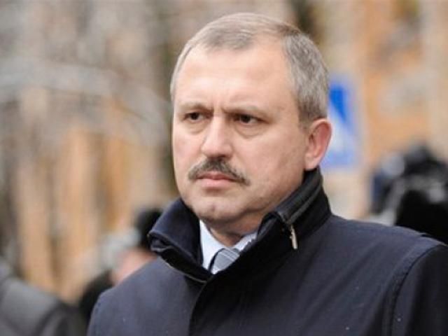 Російські спецслужби досі утримують у Криму українського офіцера Російські спецслужби досі утримують у Криму українського офіцера