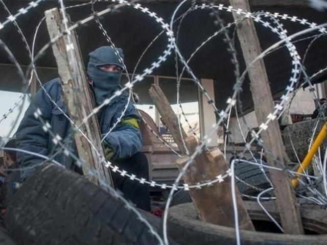 "Народные ополченцы" в Донецке добиваются возвращения экс-главы облмилиции Романова