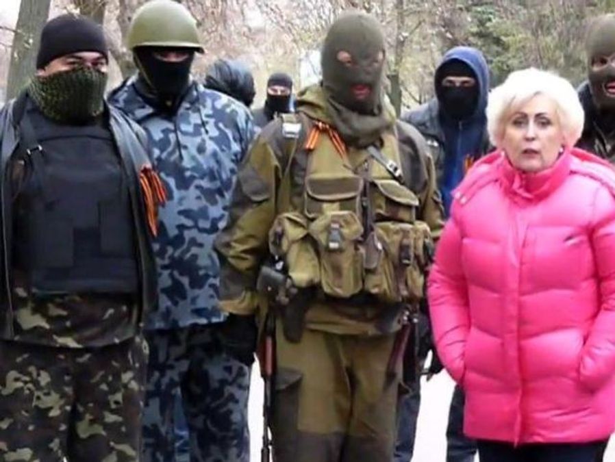 Отдел милиции в Славянске захватила армейская разведгруппа из 30 человек, - Цензор.НЕТ Отдел милиции в Славянске захватила армейская разведгруппа из 30 человек, - Цензор.НЕТ