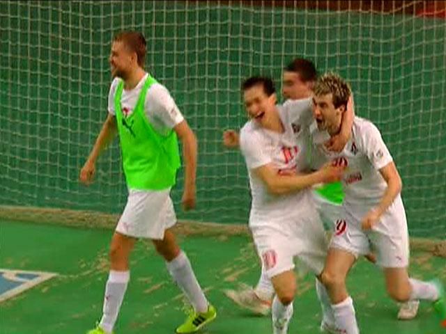 Футзальний "Локомотив" на останній секунді вирвав перемогу над "Єнакієвцем"