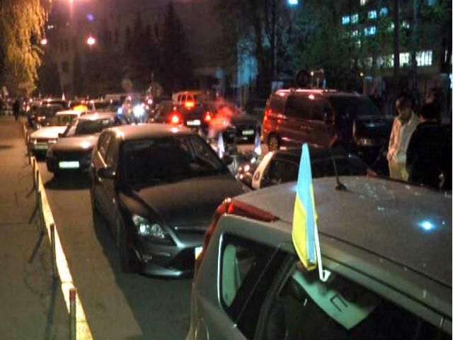 Автомайданівці розробили план, аби змусити владу приймати рішення щодо сходу Автомайданівці розробили план, аби змусити владу приймати рішення щодо сходу