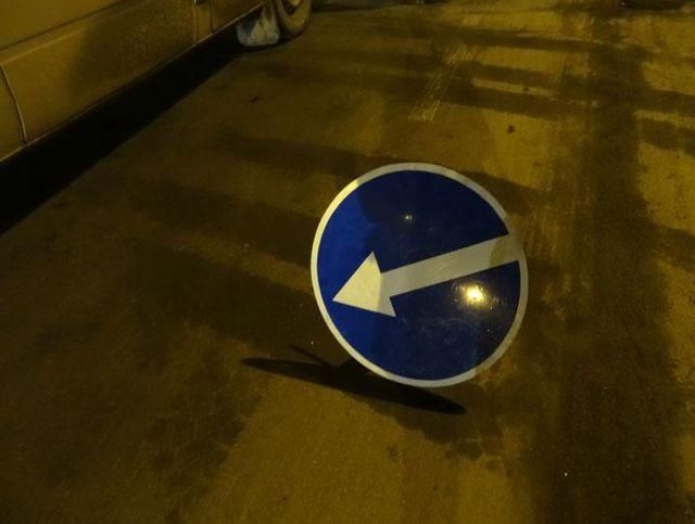 На під'їздах до Дніпропетровська зводять блок-пости На під'їздах до Дніпропетровська зводять блок-пости