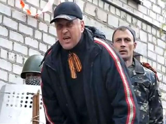 Координатор сепаратистов провозгласил себя мэром Славянска Координатор сепаратистов провозгласил себя мэром Славянска