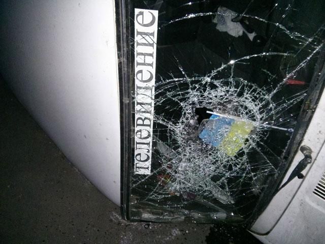 В Одесі проросійські активісти перевернули авто журналістів (Фото. Відео) В Одесі проросійські активісти перевернули авто журналістів (Фото. Відео)