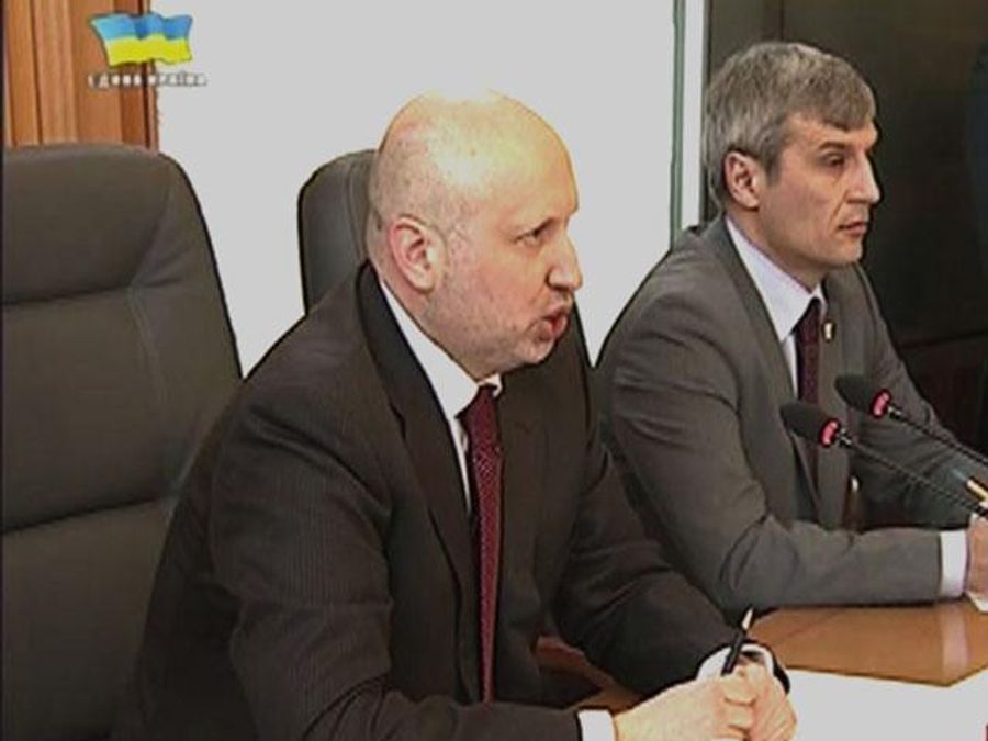 Росія публічно підтримує терористичні акти в Україні, – Турчинов Росія публічно підтримує терористичні акти в Україні, – Турчинов