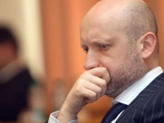 Влада не використовує силу проти цивільних, тільки проти терористів, — Турчинов