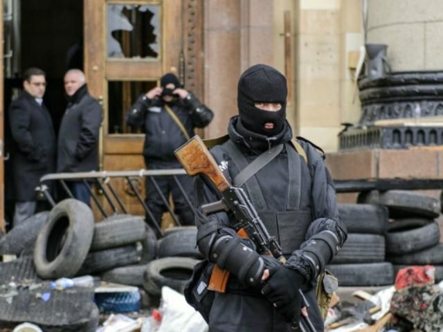 Сепаратисты жестоко избили начальника горловской милиции Сепаратисты жестоко избили начальника горловской милиции