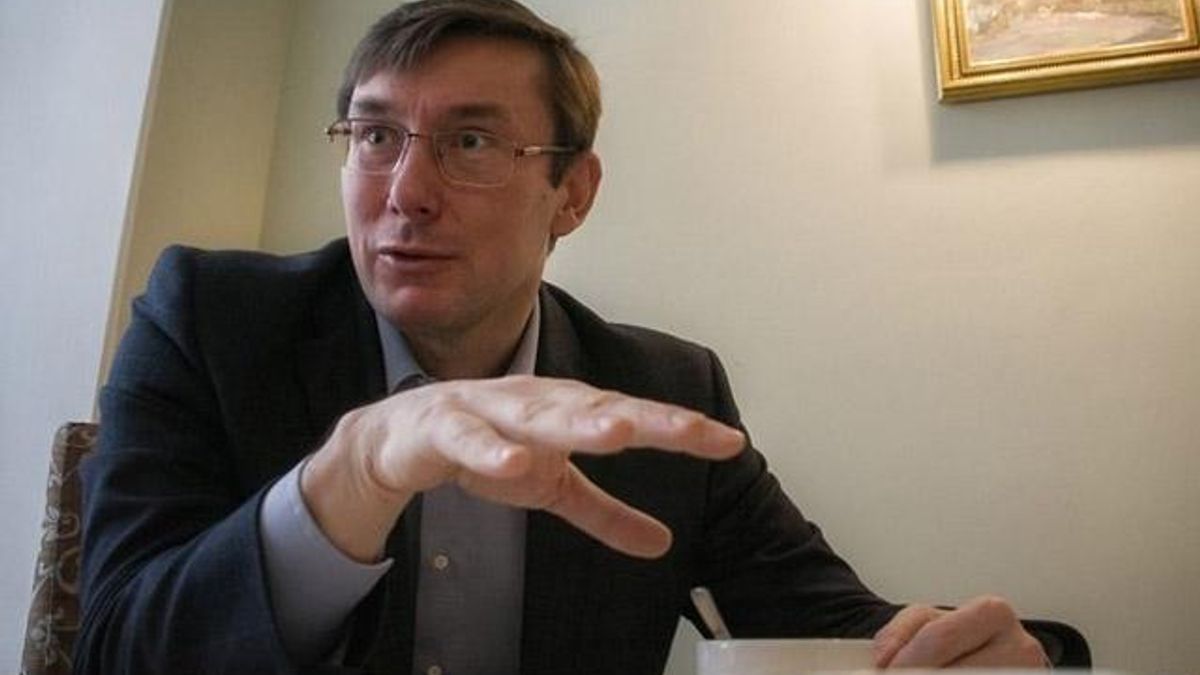 Александр Янукович оплачивает сепаратистский шабаш и капитуляции милиции, - Луценко Александр Янукович оплачивает сепаратистский шабаш и капитуляции милиции, - Луценко