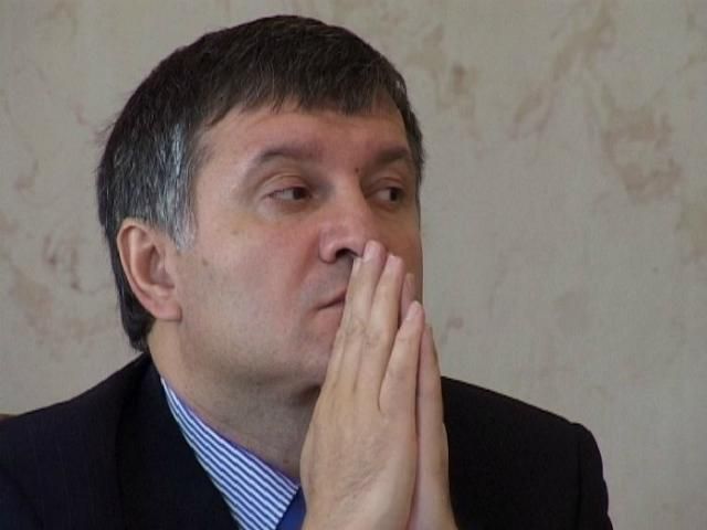 На консультаціях лідерів фракцій обговорюють відставку Авакова, — Карпунцов