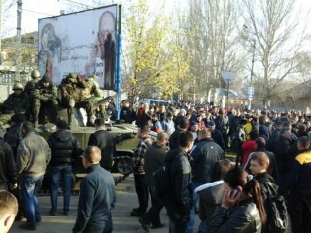 Сепаратисти захопили 6 БТРів у Краматорську, — ЗМІ 