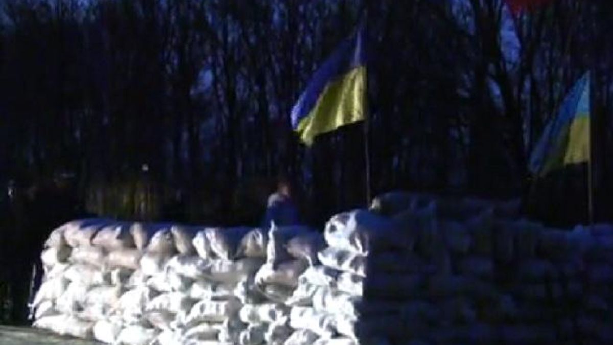 На въезде в Сумы - блокпосты - защита от сепаратистов (Видео)