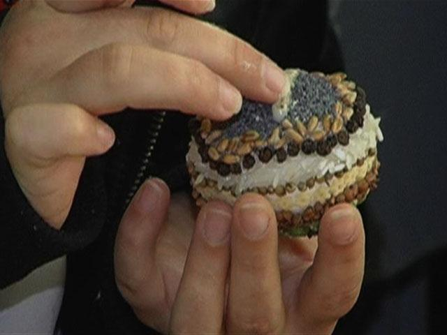 Черновицкие мастера взялись создавать патриотические писанки