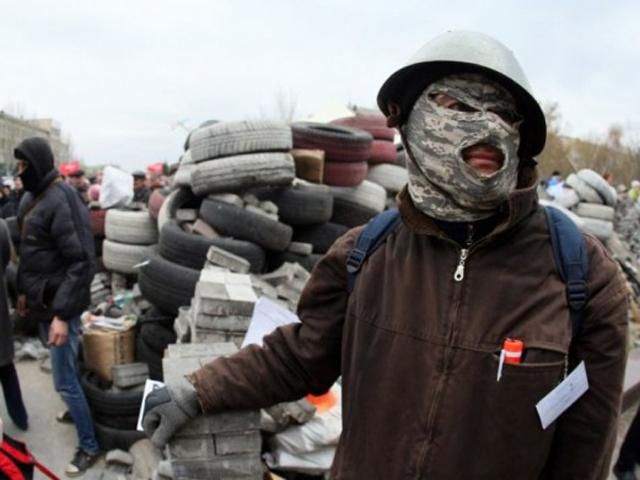 На малій батьківщині Януковича сепаратисти заблокували міськраду