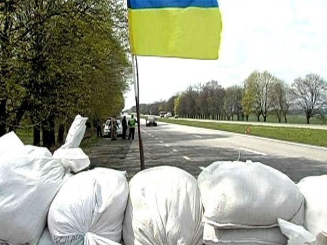 На подъезде к Днепропетровску самообороновцы установили 6 блокпостов