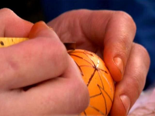 На Майдане провели мастер-класс по росписи писанок На Майдане провели мастер-класс по росписи писанок