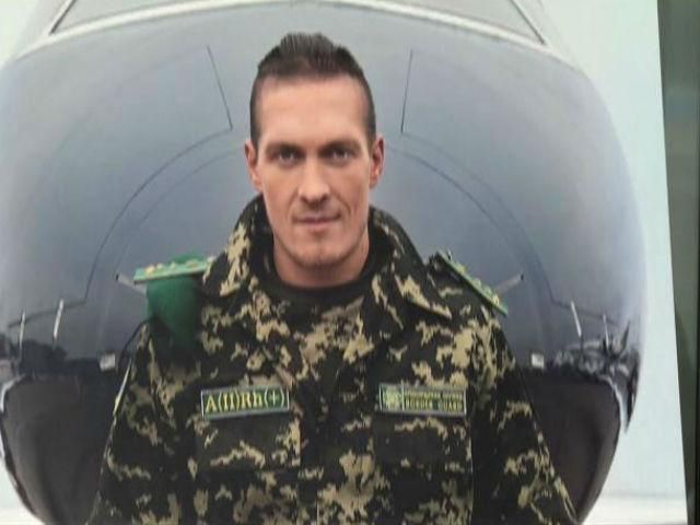 Українські зірки вдягнули форму українських прикордонників для фотопроекту Українські зірки вдягнули форму українських прикордонників для фотопроекту