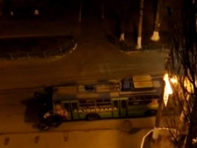 В сторону Мариуполя едет военная техника, "Альфа" будет проводит операцию В сторону Мариуполя едет военная техника, "Альфа" будет проводит операцию