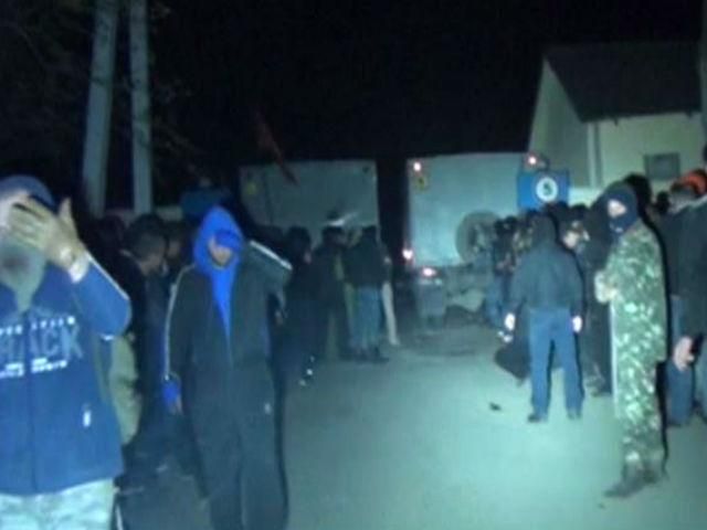 Ночью сепаратисты штурмовали воинскую часть в Мариуполе (Видео)