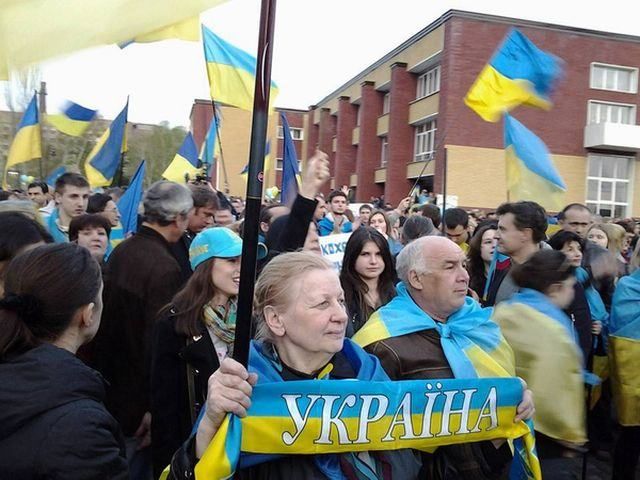 В Донецке на митинг за единую Украину вышли 5 тысяч человек - обошлось без провокаций