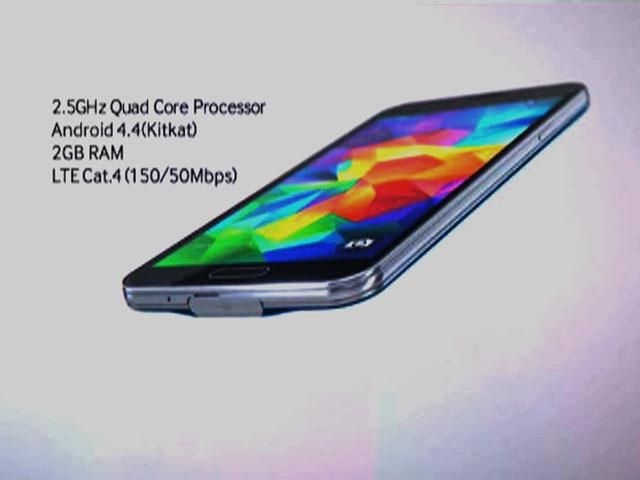 Samsung Galaxy S5 б'є рекорди продажів, iStrategyLabs представила дзеркало для "селфі" Samsung Galaxy S5 б'є рекорди продажів, iStrategyLabs представила дзеркало для "селфі"