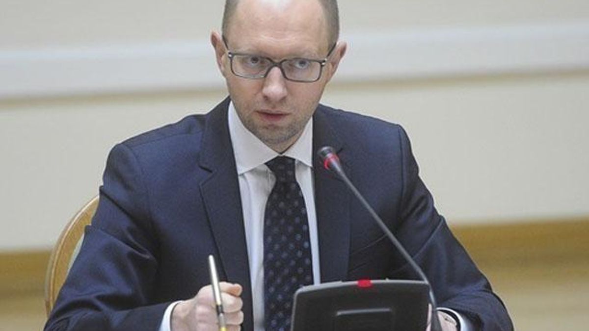 Яценюк обещает налоговую амнистию участникам теневых схем Януковича Яценюк обещает налоговую амнистию участникам теневых схем Януковича