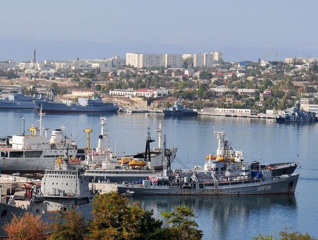 У Севастополі Міноборони РФ зробило замовлення заводу, в який інвестує Порошенко У Севастополі Міноборони РФ зробило замовлення заводу, в який інвестує Порошенко