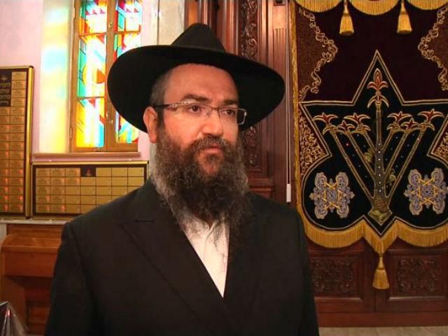 Донецькі євреї обурюються, що містом поширюють антисемітські листівки Донецькі євреї обурюються, що містом поширюють антисемітські листівки