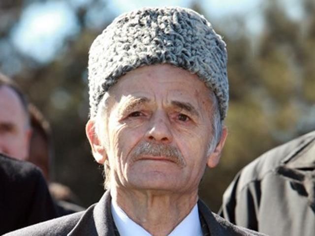 Наразі немає умов для проведення кримськотатарського референдуму, — Джемілєв