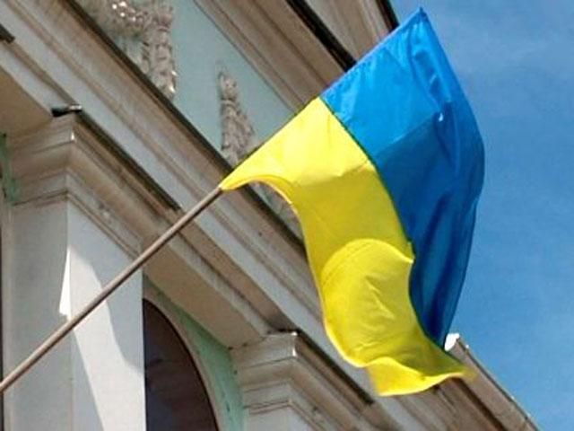 У Сімферополі на будівлі Меджлісу вивісили український прапор, поліція вже навідувалася