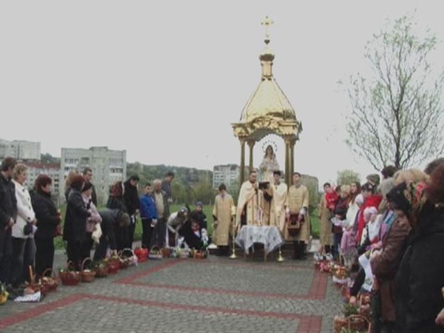 Святкування Великодня в Україні (Відео)