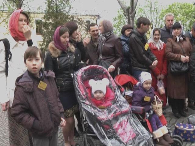 В Киево-Печерской лавре провели Пасху для особых детей В Киево-Печерской лавре провели Пасху для особых детей