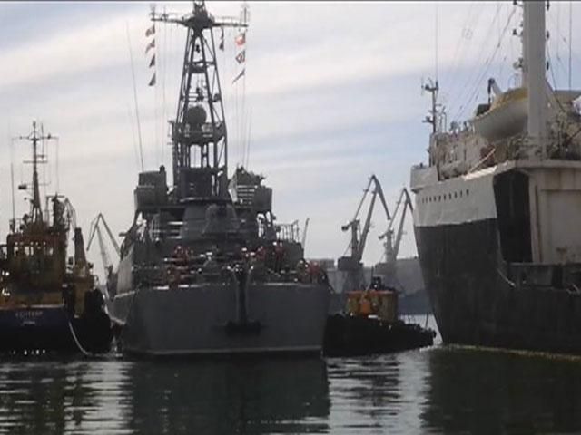 Повернення корабля, захопленого російськими військовими (Відео)