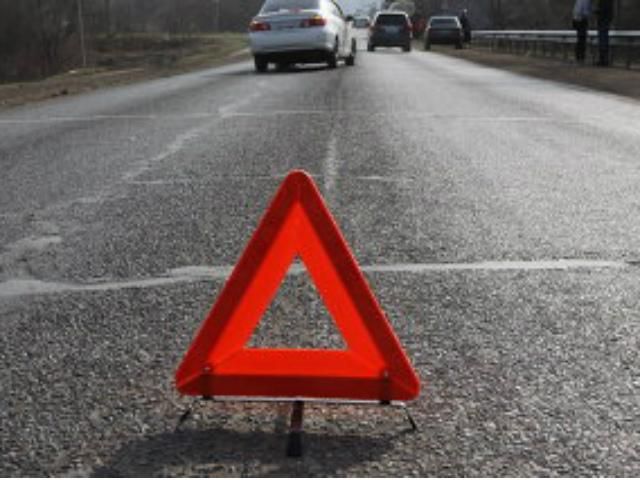 В ДТП на Черниговщине 4 человека погибли, 2 - пострадали В ДТП на Черниговщине 4 человека погибли, 2 - пострадали