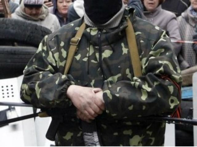 У Слов'янську сепаратисти звільнили іноземних журналістів з полону У Слов'янську сепаратисти звільнили іноземних журналістів з полону