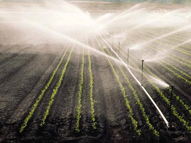 Росія готова платити Україні авансом за постачання води в Крим Росія готова платити Україні авансом за постачання води в Крим