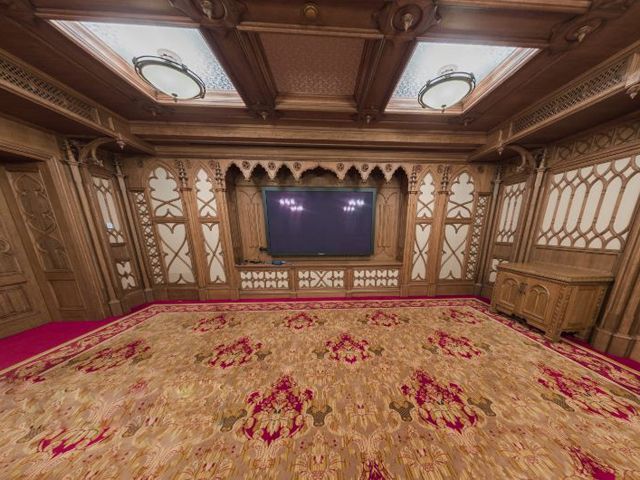 Кинозал Януковича стоил более 2 миллионов гривен (Документ. фото) Кинозал Януковича стоил более 2 миллионов гривен (Документ. фото)