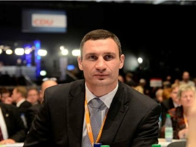 Западу следует немедленно ввести жесткие санкции в отношении России, — Кличко Западу следует немедленно ввести жесткие санкции в отношении России, — Кличко