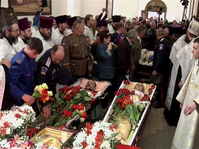 У Слов'янську поховали жертв стрілянини 20 квітня У Слов'янську поховали жертв стрілянини 20 квітня